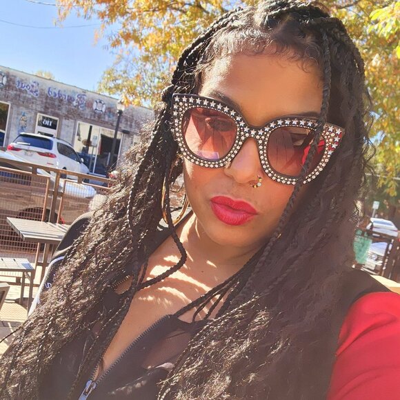 *AUTHENTIC* Glimmer GLAM! Gucci Cat Eye Sunglasses with Swarovski Crystals - Picture 6 of 6